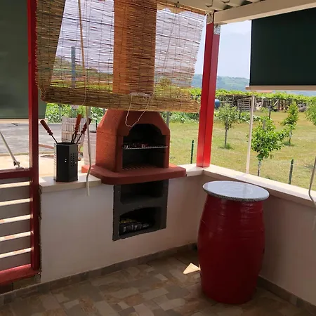 Natur House Da Mary Casa de Férias Brattiro